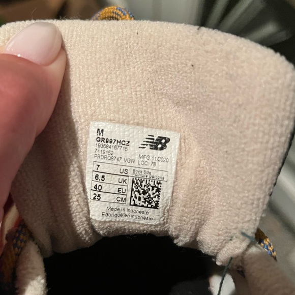 New Balance Multicolored Sneakers - Picture 9 of 9